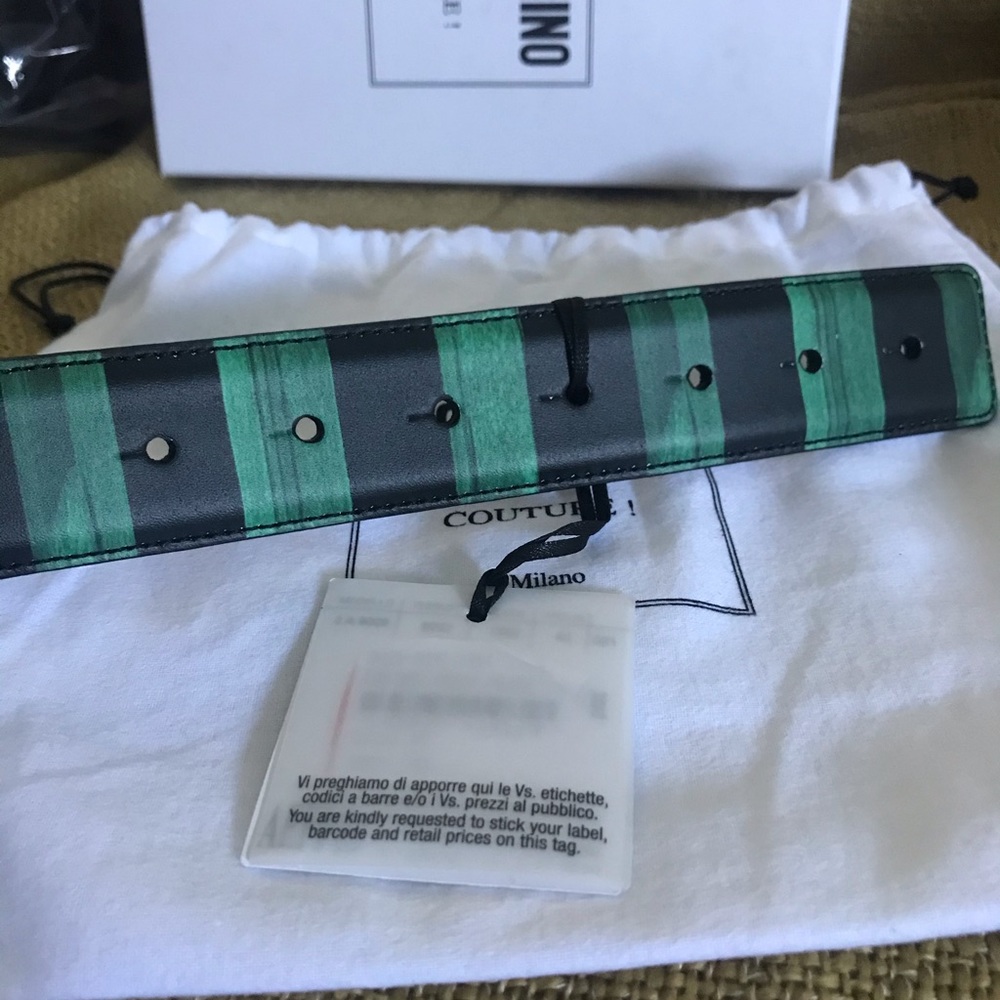 Moschino leather cursive logo belt - Picture 3 of 12